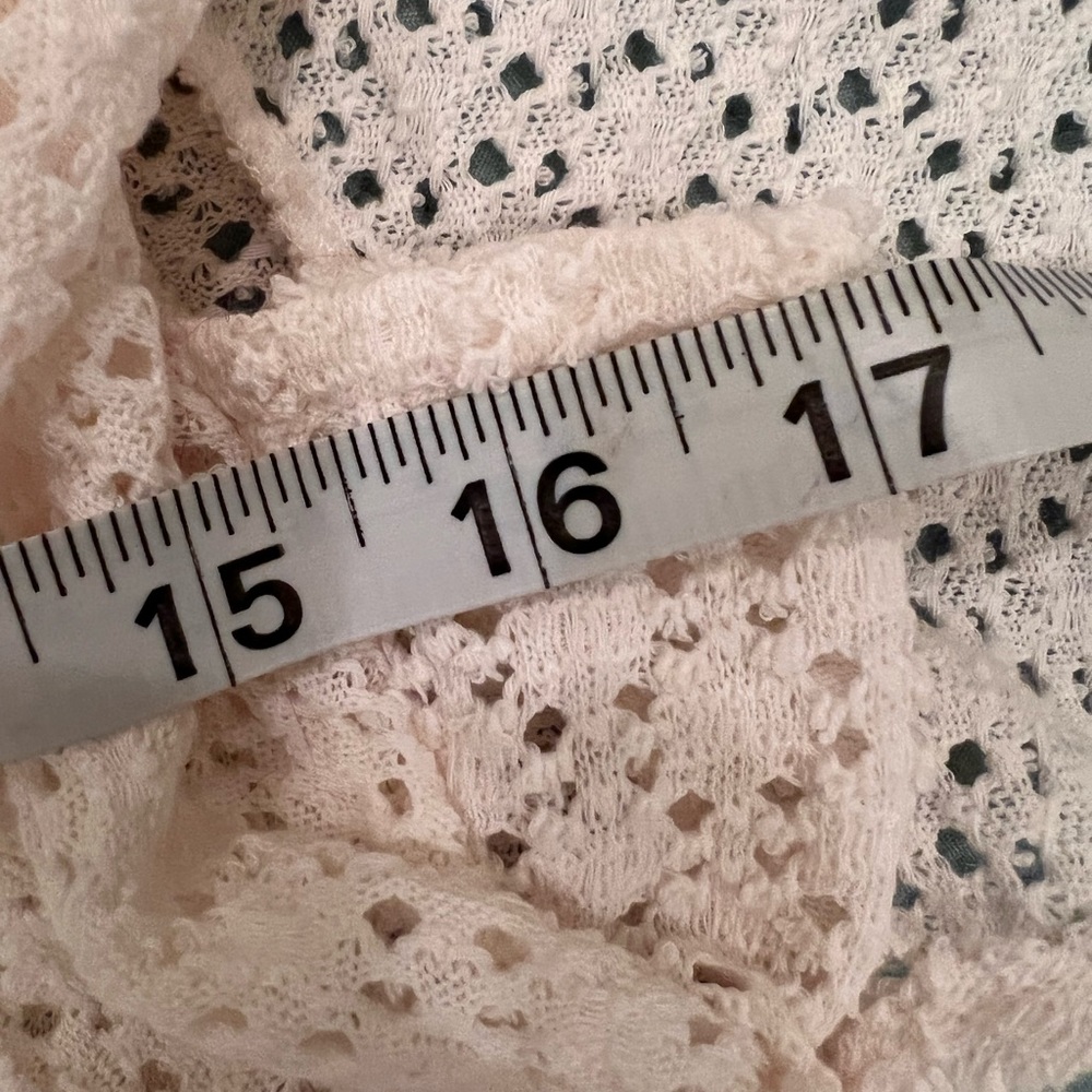 Texture & Thread Eyelet Flutter-Sleeve Top Xs - image 5